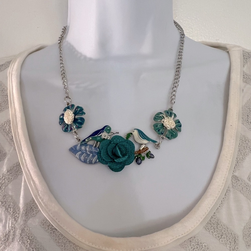 GORGEOUS AQUA COLORED ENAMEL BIRD NECKLACE WITH FABRIC CENTER ROSE